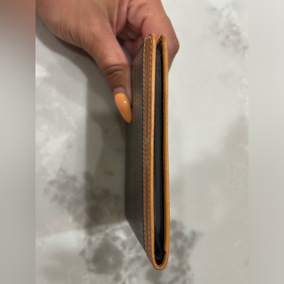 Vintage Gucci Cardholder with COA - Picture 8 of 14